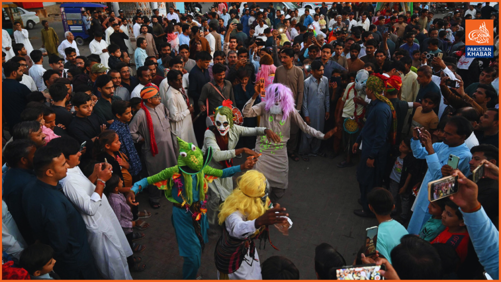 Colors of unity in the desert: When Holi met Ramadan